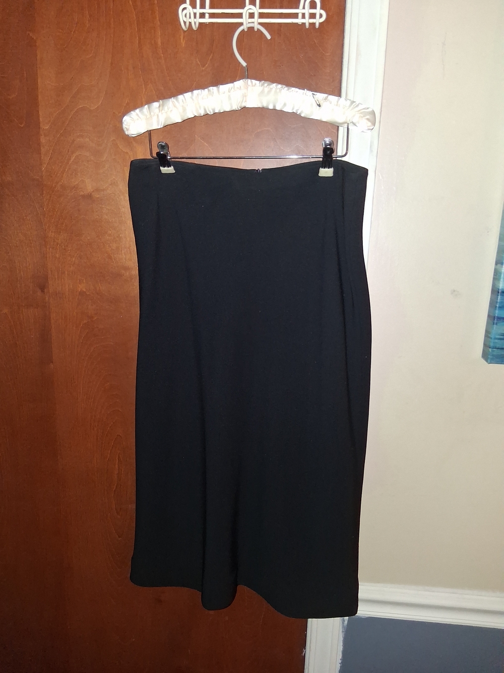Liz Claiborne Black Maxi Skirt - Sleek Long Silhouette
